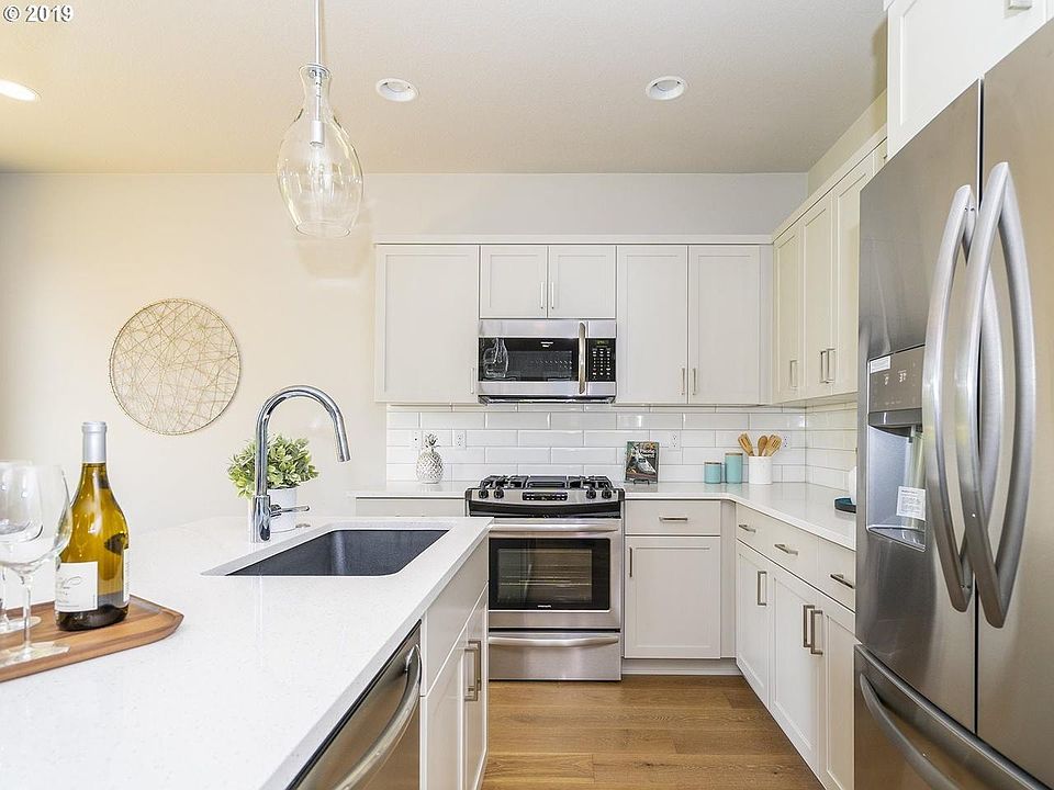 10909 SW Annand Hill Ct, Tigard, OR 97224 | Zillow