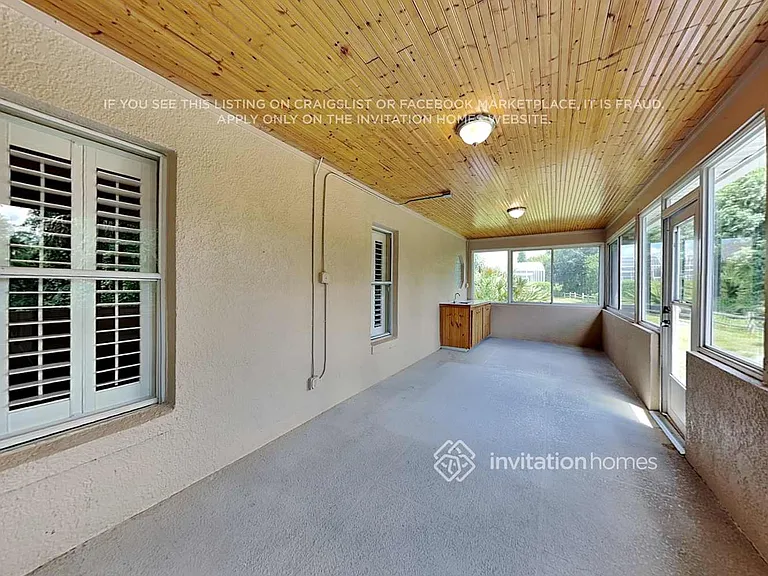228 Churchill Dr — Photo 18