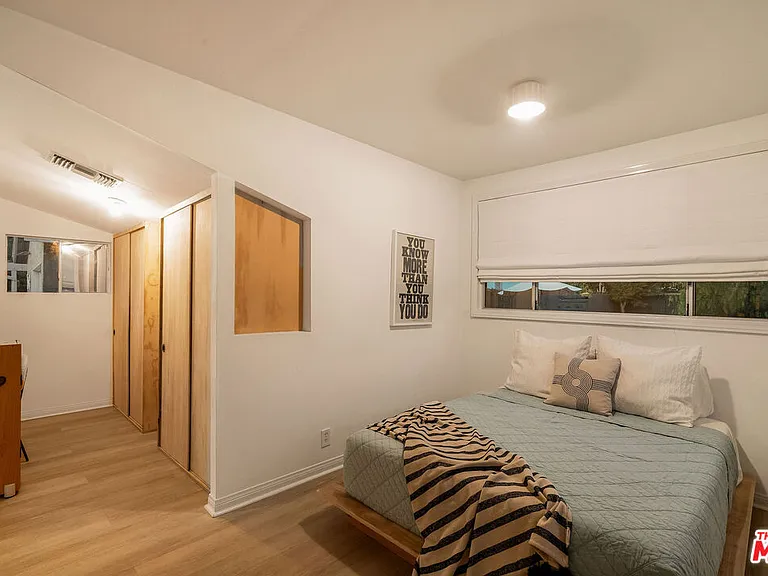 328 Branch St — Photo 18