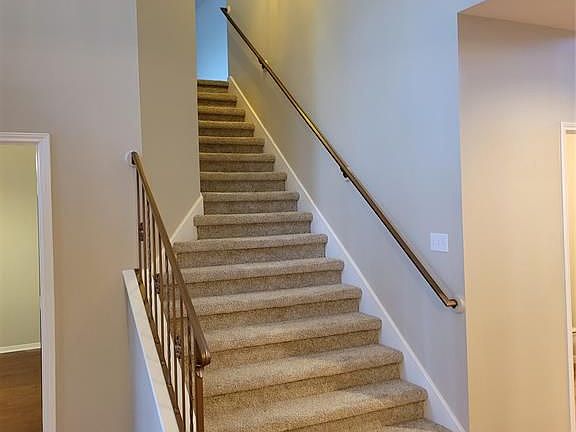 4th image of 3715 Pinehurst Dr