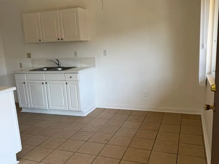 1145 N West St — Photo 21