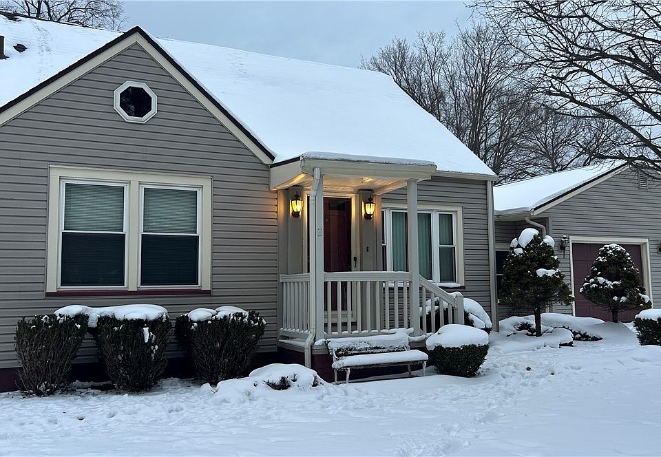 1st image of 110 Edgewood Dr