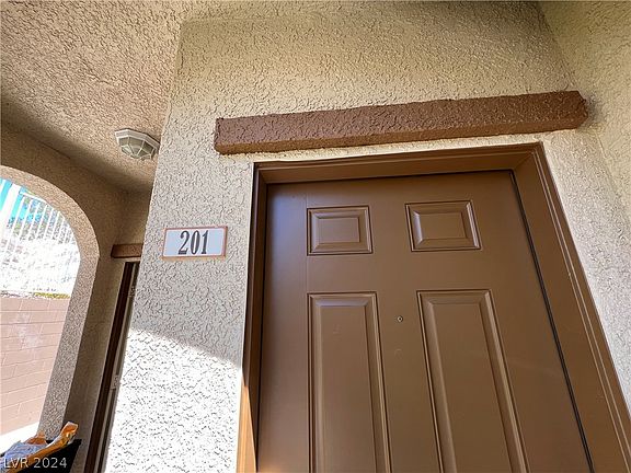 2nd image of 10290 Gilmore Canyon Ct Unit 201