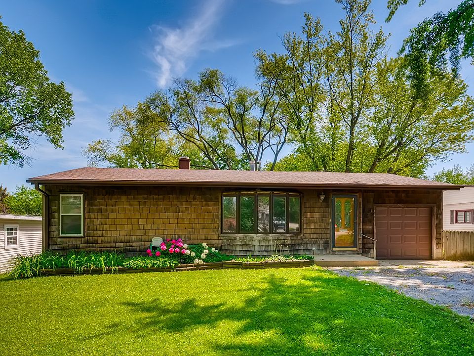 224 N Prairie Ln Lake Zurich Il Mls Zillow