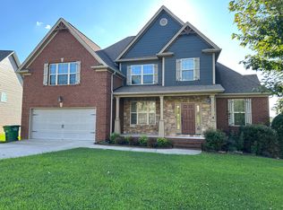 8762 McKenzie Farm Dr, Ooltewah, TN 37363