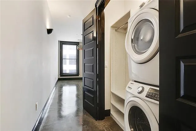 419 Carondelet St #402 — Photo 12