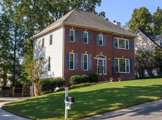 1904 Green Leaf Cir, Hoover, AL 35244