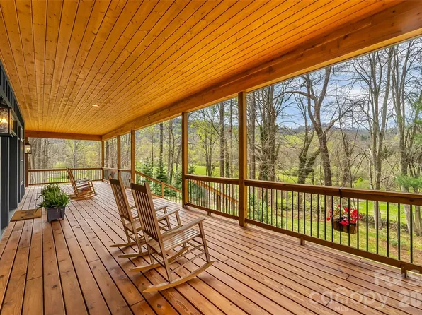 628 Brush Creek Rd, Fairview, NC 28730
