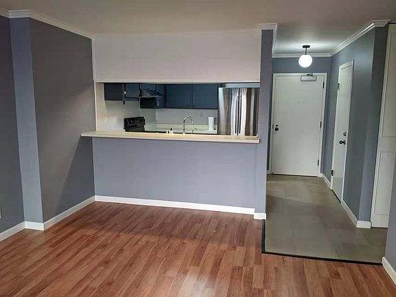 2nd image of 900 Bush St APT 504