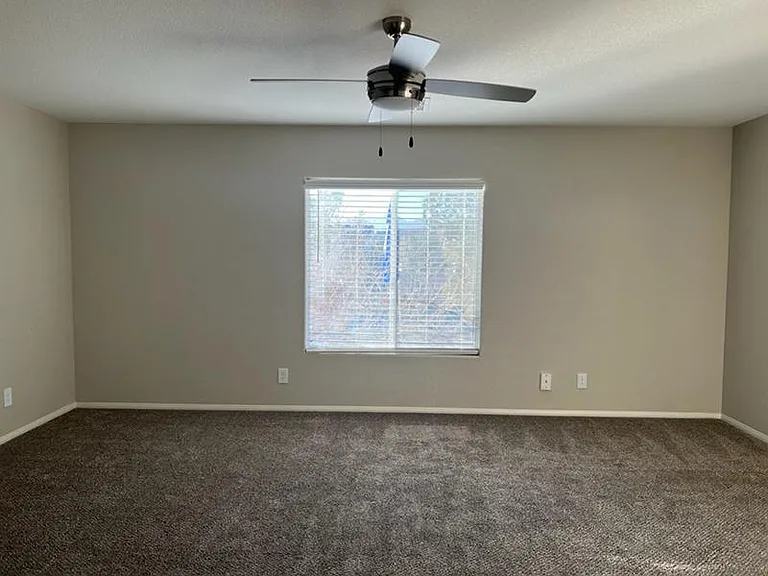 Suncrest Townhomes — Photo 15