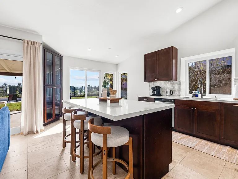 Robinwood Dr — Photo 46
