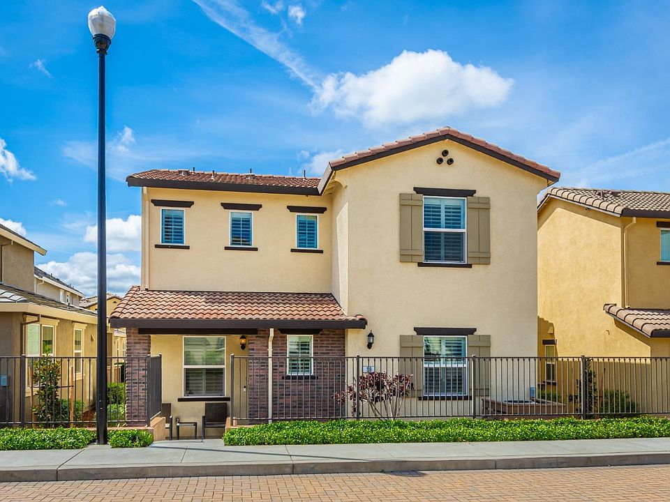 1st image of 58 Huddlestone Cir