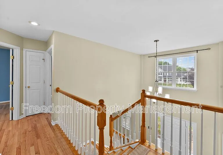 9140 Worthington Dr — Photo 46