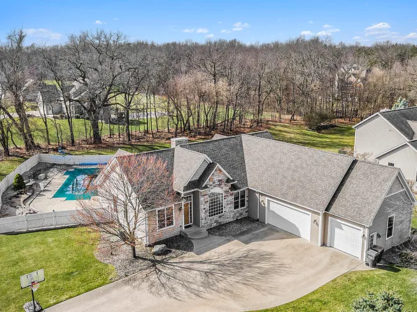 10853 Deerfield Trl, Kalamazoo, MI 49009