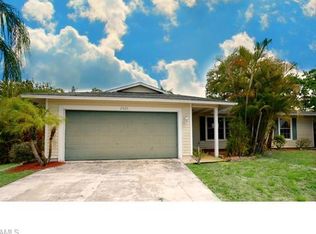 2925 NE 6th Pl, Cape Coral, FL 33909