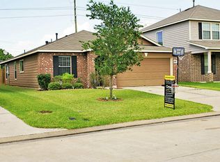 8118 Yaupon View Dr, Cypress, TX 77433