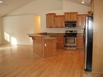 3rd image of 4 Thornberry Dr