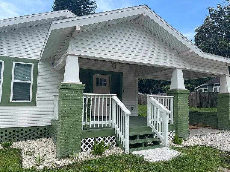 919 E Patterson St — Photo 24