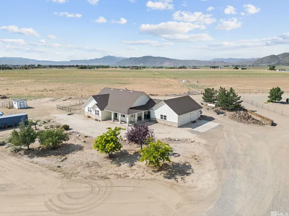 23 Hawk View Dr, Wellington, NV 89444