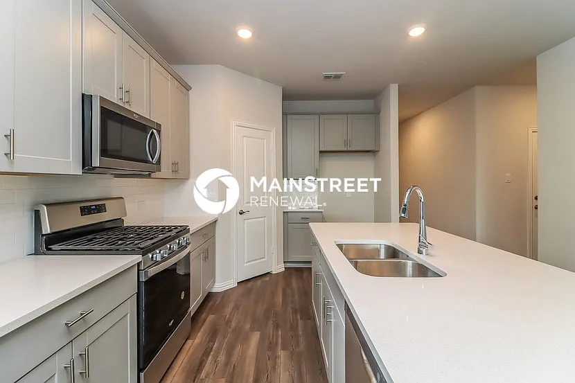 6109 Fire Water Dr — Photo 4