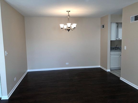 5th image of 540 Shorely Dr
