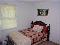 5th image of 211 Aster Dr