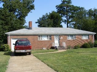 1440 Fishermans Rd, Norfolk, VA 23503