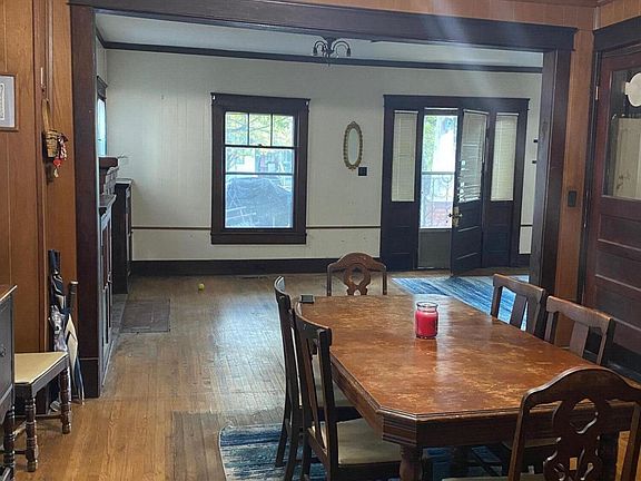 3rd image of 1519 NE Claiborne Pl