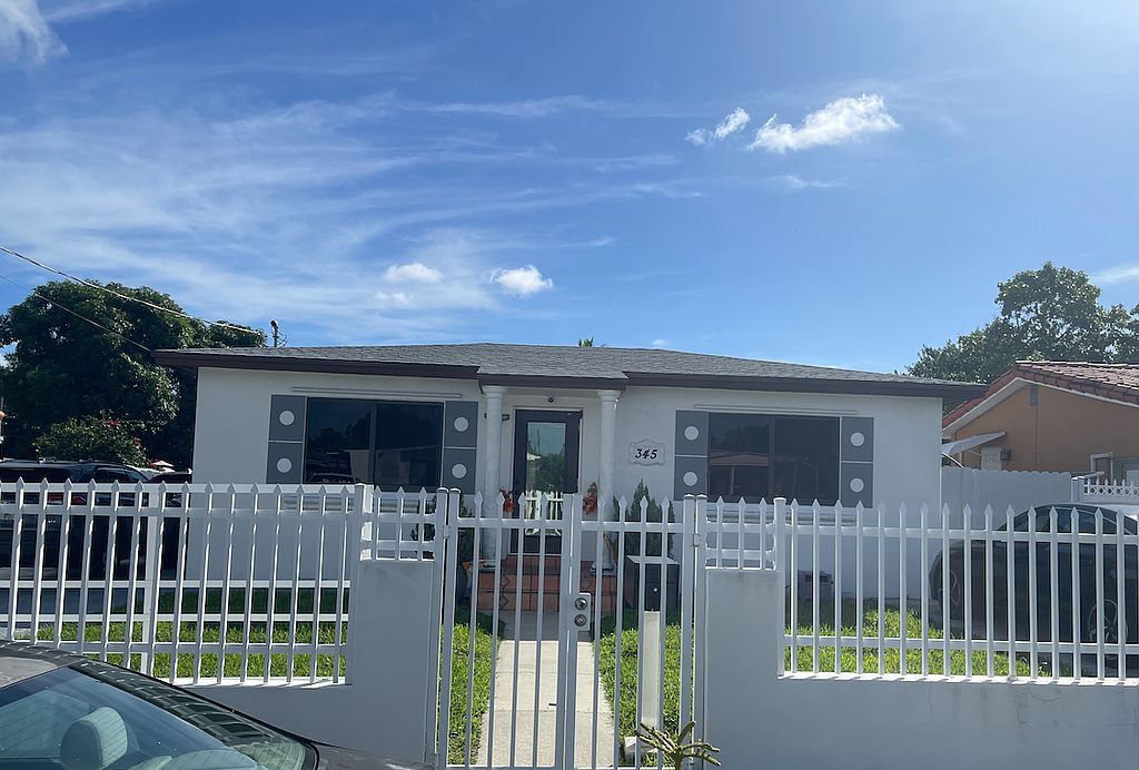 345 NW 60th Ave - Property Image