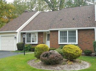 33 The Mdws, Enfield, CT 06082