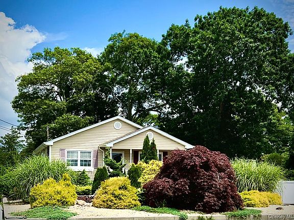 3rd image of 89 Rugby Drive
