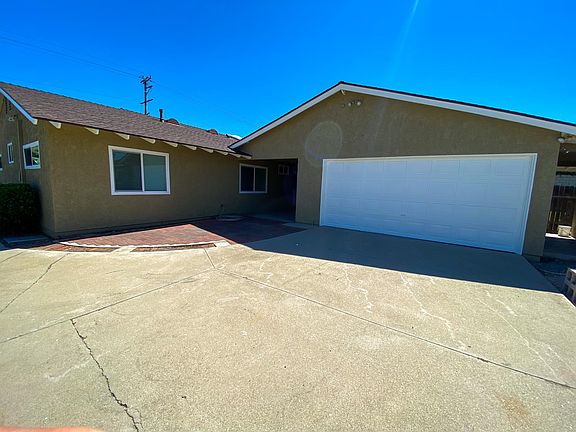 3rd image of 326 E Juanita Ave