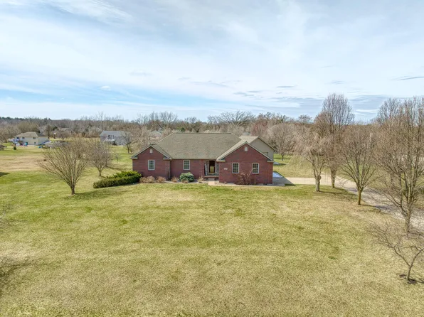 1206 Breezy Ln, Jackson, MI 49201