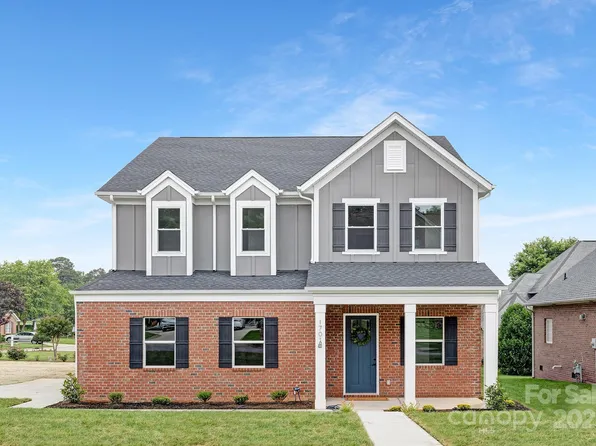 1701 30th Avenue Ct NE, Hickory, NC 28601