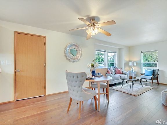 5th image of 301 Solberg St NW