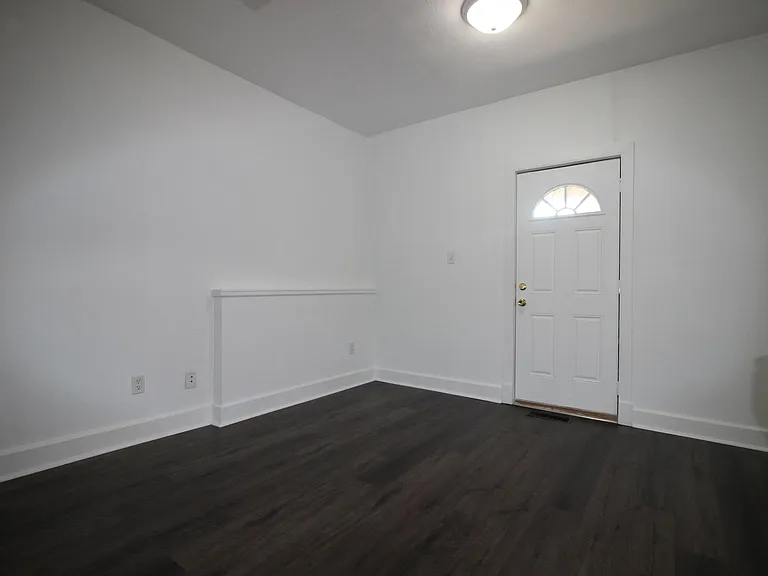 18 N Highland Ave #H — Photo 6