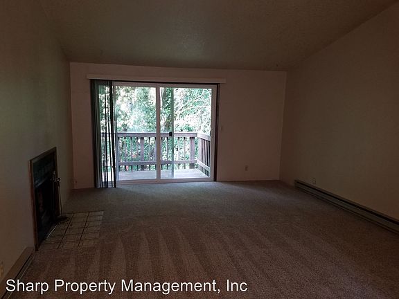 5th image of 134 Inglewood Dr APT B