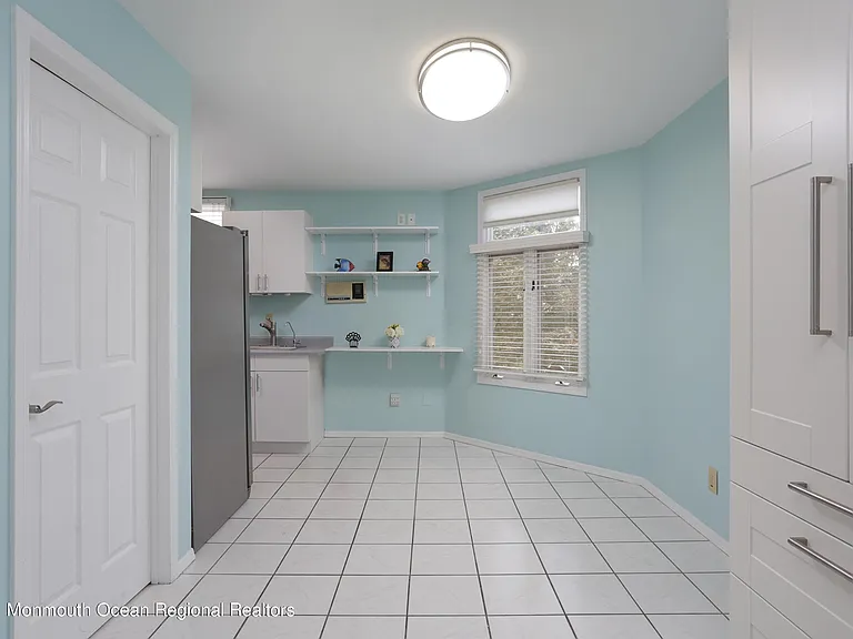 100 1st St #11 — Photo 6