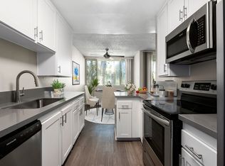 RESIDENCES AT WOODLAKE, Los Angeles, CA 90016