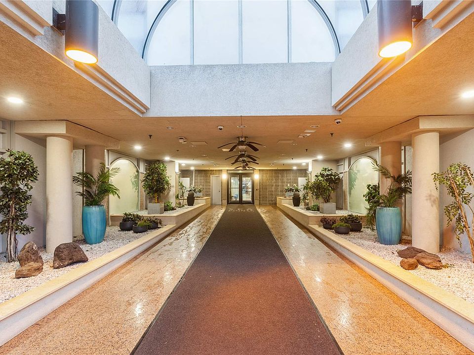 360 Shore Rd Long Beach NY Zillow