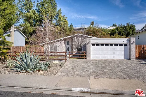 30655 Lakefront Dr Photo 1