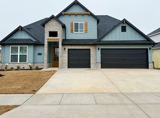 1210 Red Maple St, Centerton, AR 72719