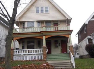 1221 S 29th St, Milwaukee, WI 53215