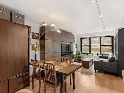 220 E 57th St APT 10C, New York, NY, 10022