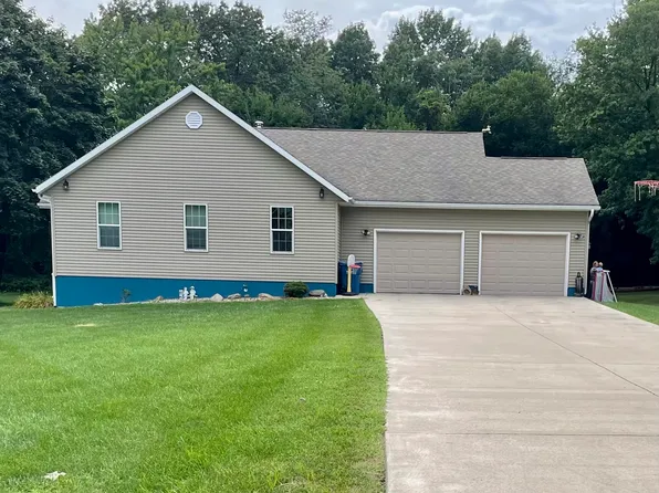 110 Pulaski St, Spring Valley, IL 61362