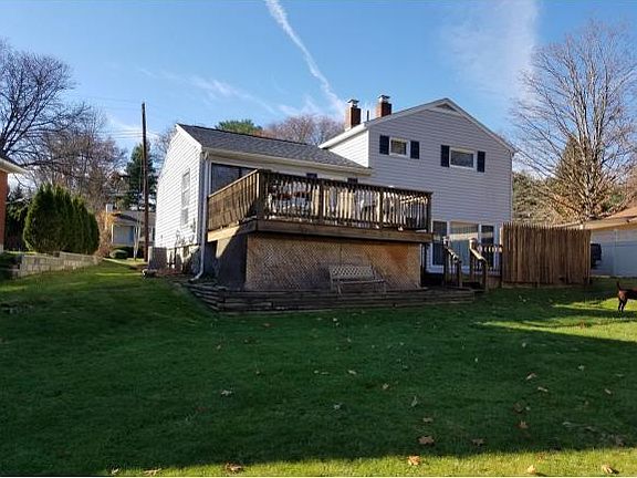 3rd image of 714 University Ave
