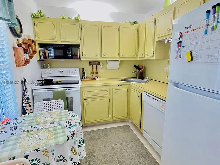 6350 NW 62nd St #308 — Photo 10