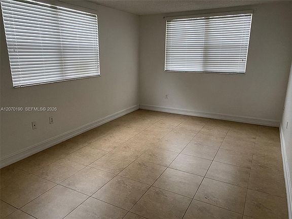 4th image of 8245 Lake Dr APT 101