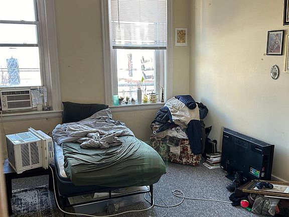 4th image of 235 W McMillan St #2
