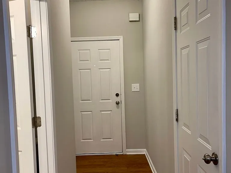 237 Shenandoah Dr — Photo 2